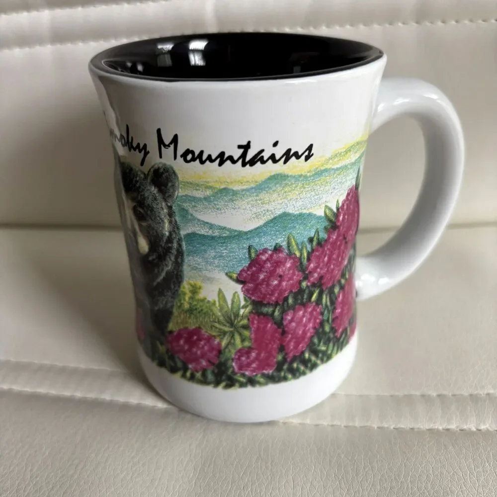 Great Smoky Mountains Black Bear Ceramic Coffee Mug Black Interior Souvenir Cup